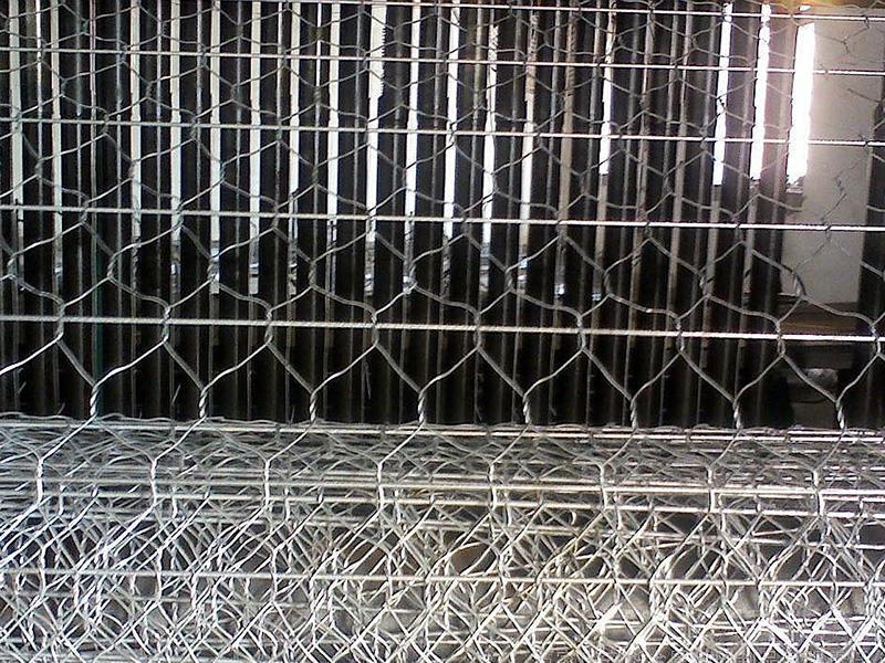 �ꖼӽ���e�W